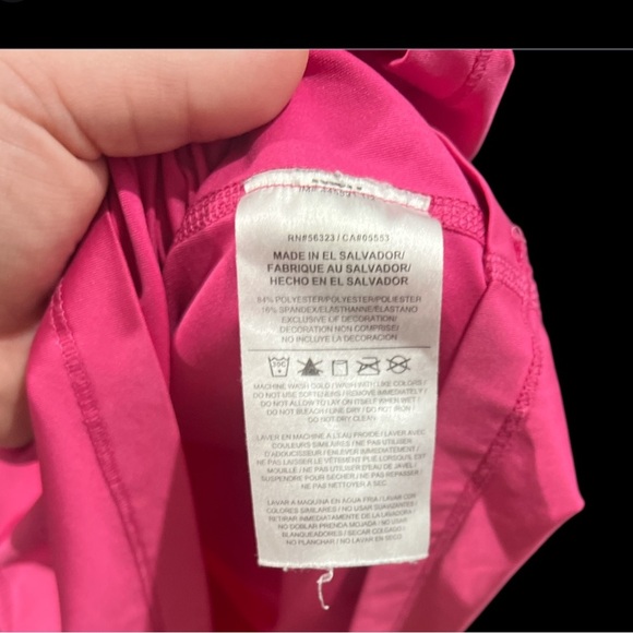 Nike Pro Sleeveless Exercise Top - Size Medium - Picture 4 of 4